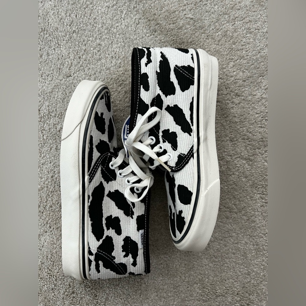 NWT VANS Chukka 49 Dx Anaheim Factory Cow Print Corduroy Women’s Shoe Size 7.5